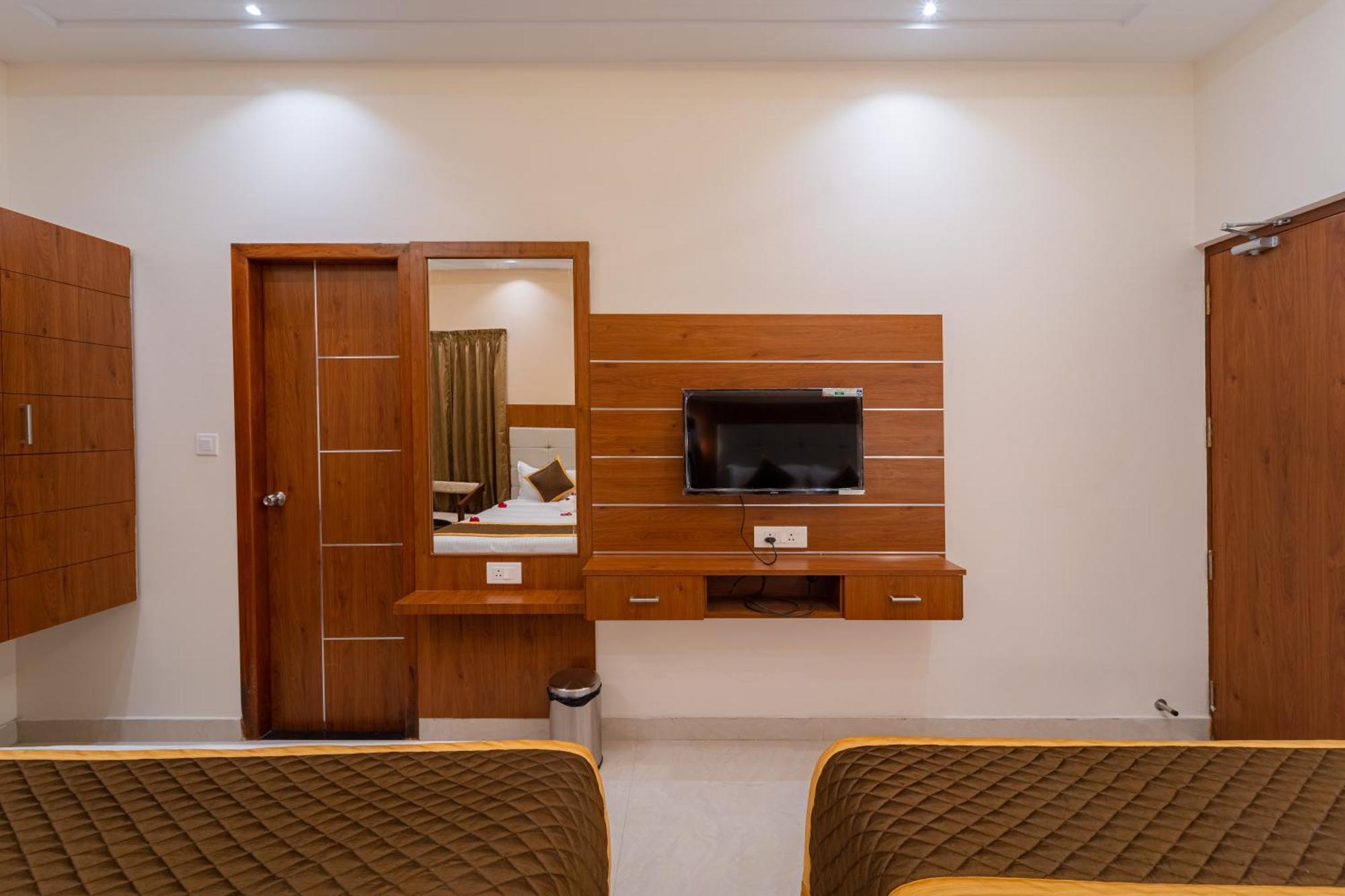 Welcome Grand Residency Puducherry Zewnętrze zdjęcie